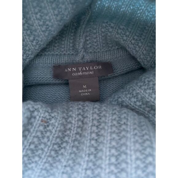 NWOT Ann Taylor Cashmere sweater, size M. pale blue - Picture 2 of 5